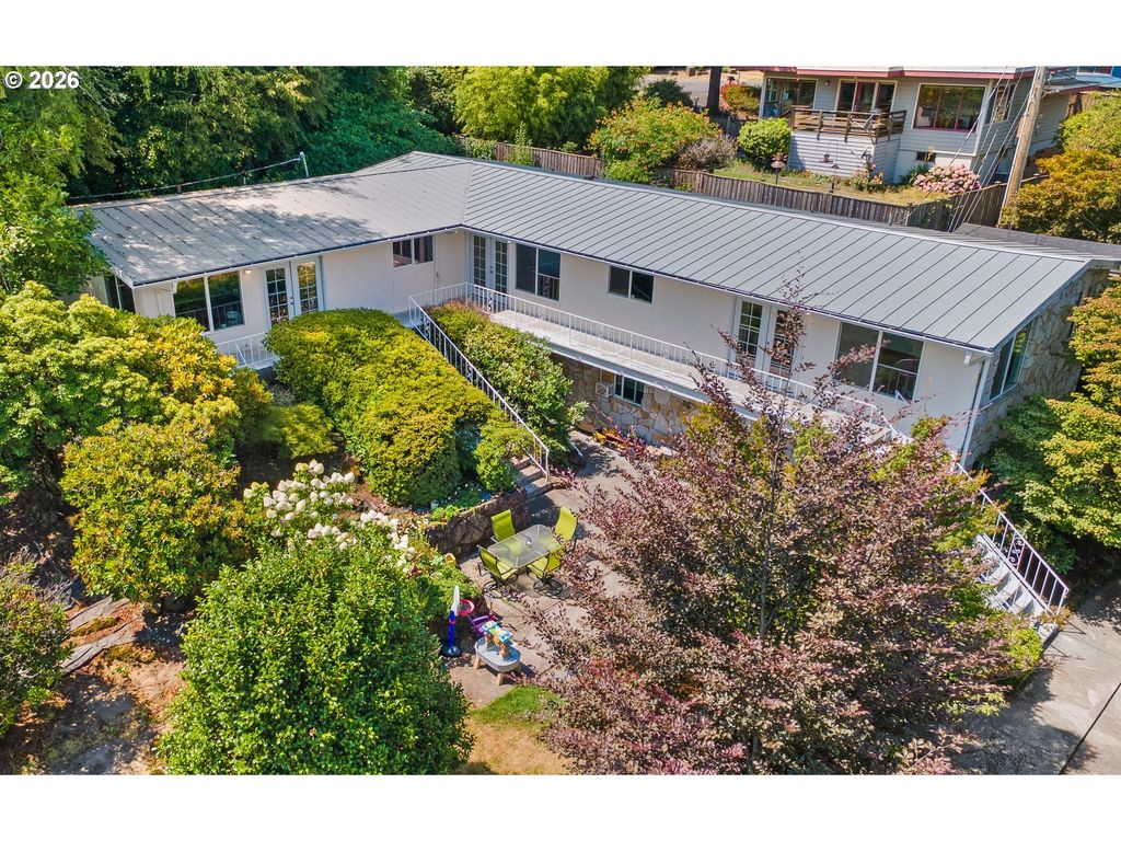 6855 Sw Capitol Hwy, Portland