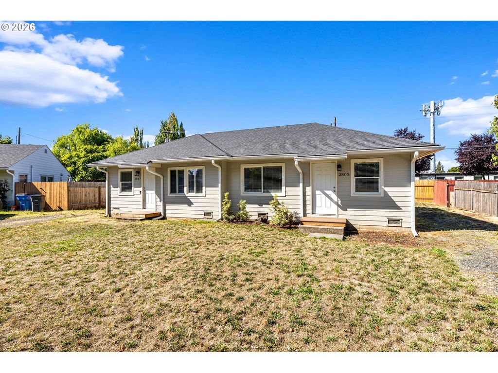 2807 E 24th St, Vancouver