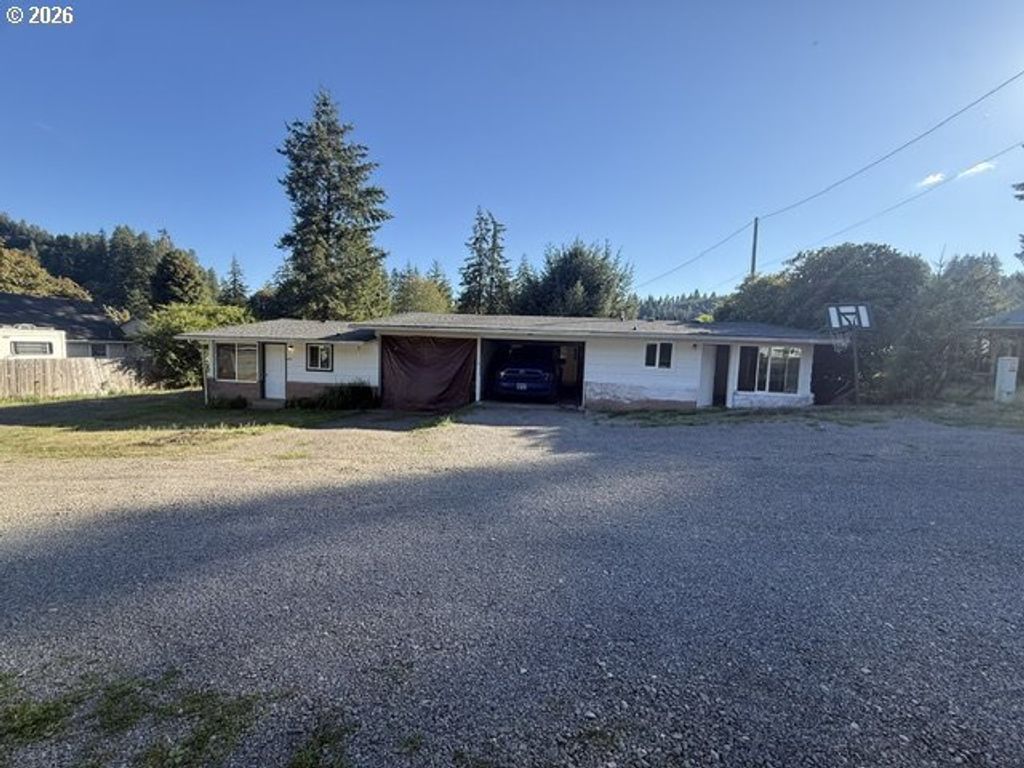 11766 Walnut Ave, Mapleton