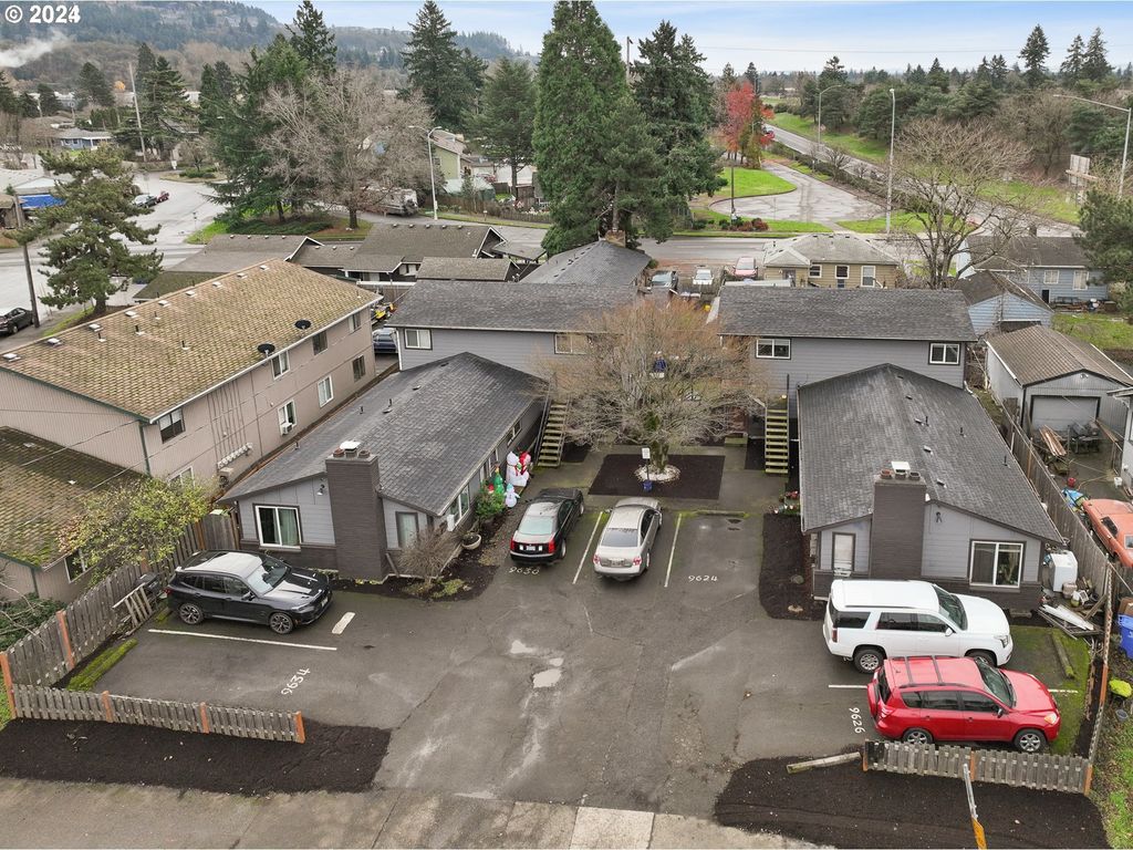 9630 Se Foster Rd, Portland