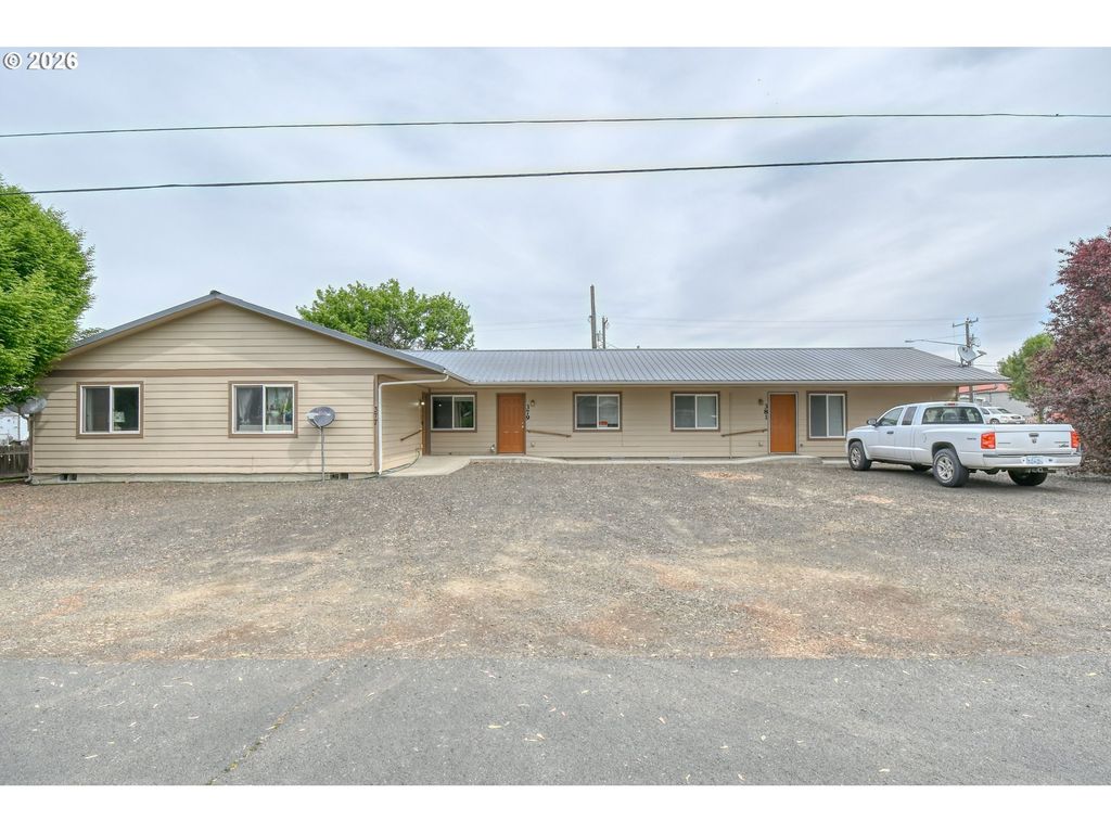 377 E Currant St, Athena