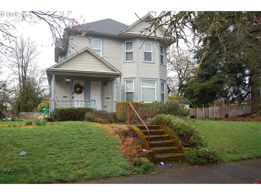 7207 N Chicago Ave, Portland
