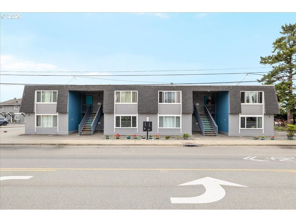529 Railroad St, Brookings