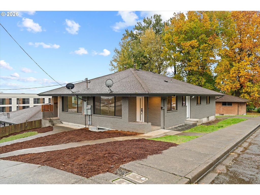 635 Ne Dallas St, Camas