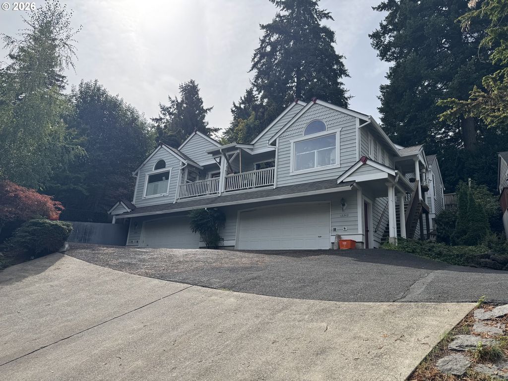 12245 Se Whitcomb Dr, Milwaukie