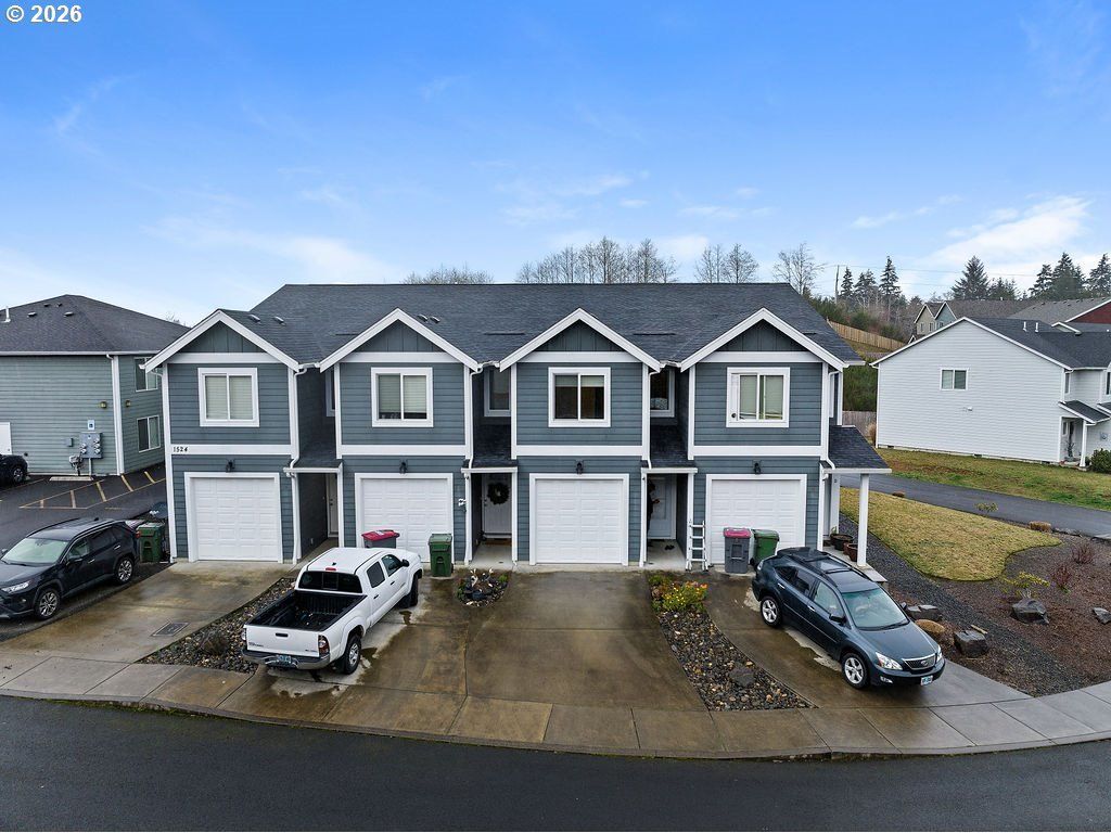 1524 Se Honeysuckle Loop, Warrenton