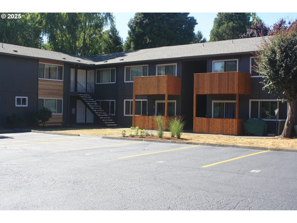 1184 Ne Turner Dr, Hillsboro