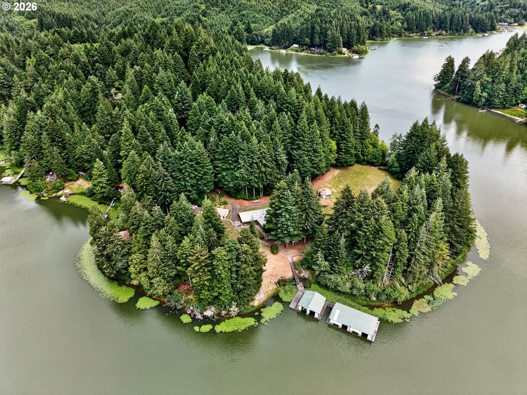 1190 N Tenmile Lake, Lakeside