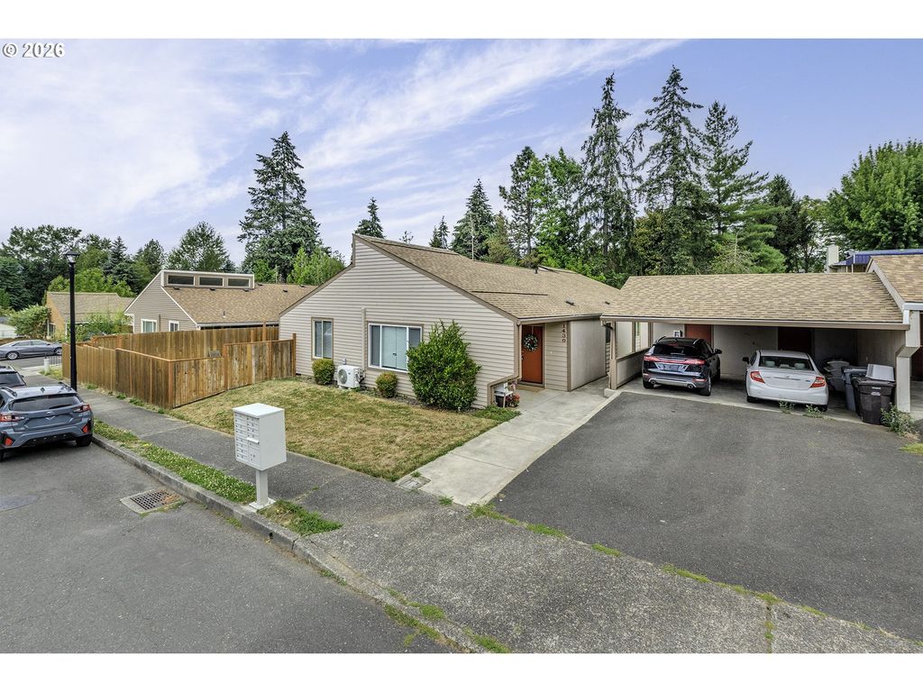 1436 Village Park Pl, West Linn