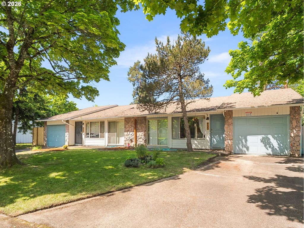 933 Se Rene Ave, Gresham