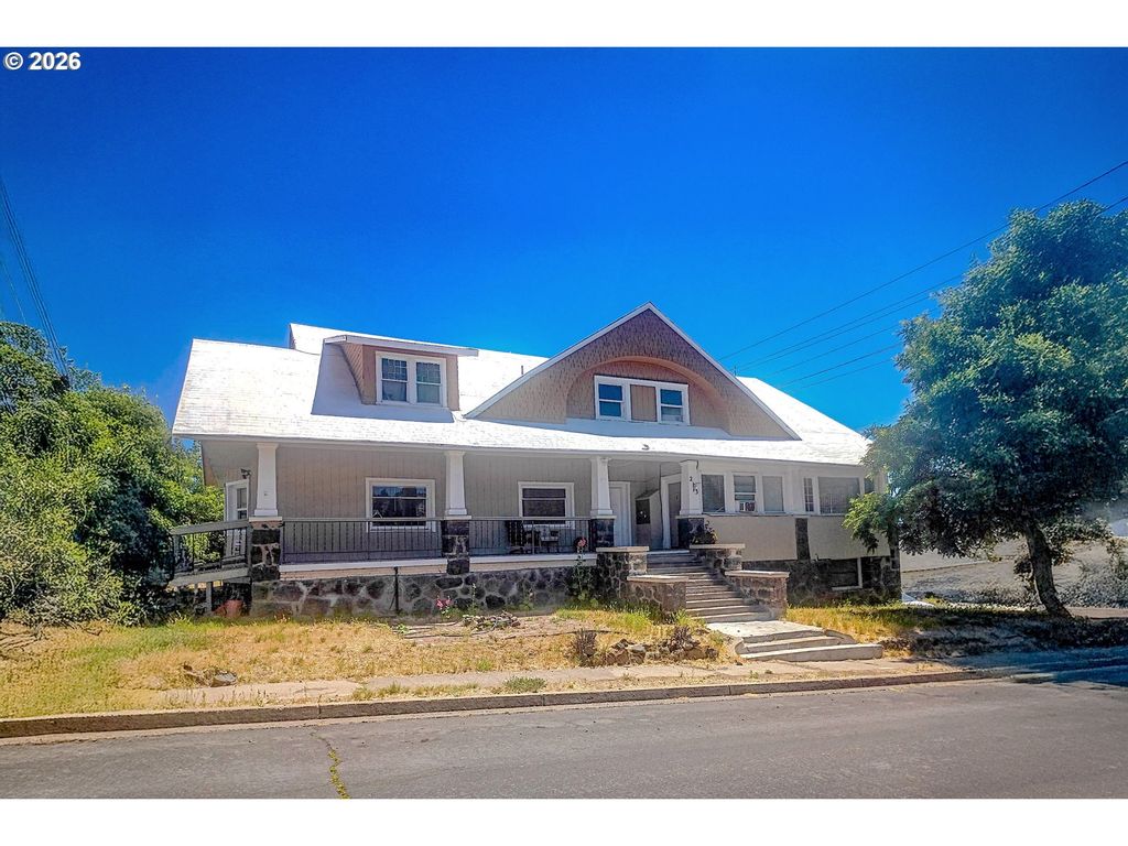 213 Cedar St, Klamath Falls