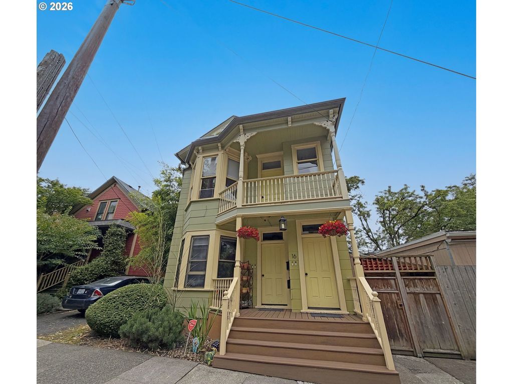 16 Graham, Portland