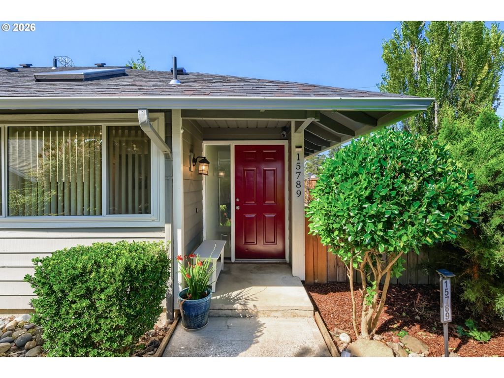 15789 Sw Village Cir, Beaverton