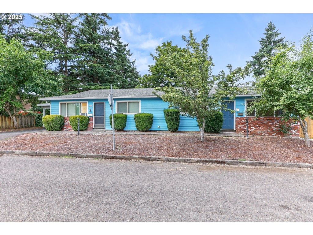 5829 Se 80th Ct, Portland