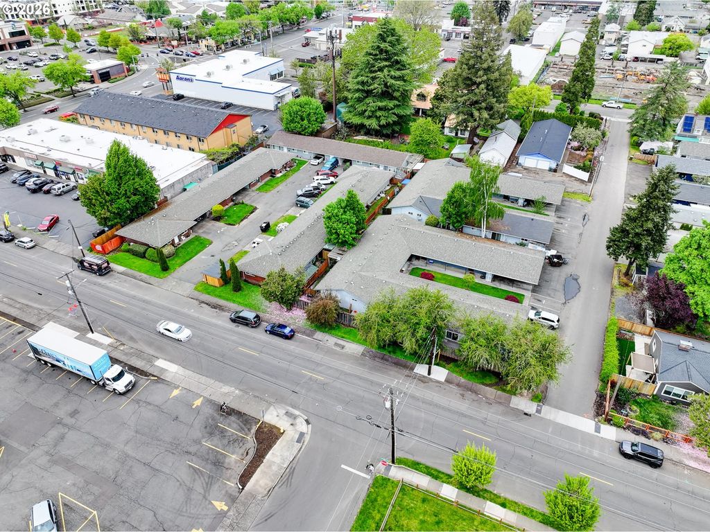 1049 Se Walnut St, Hillsboro