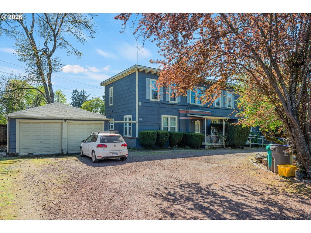 3026 Se Tacoma St, Portland