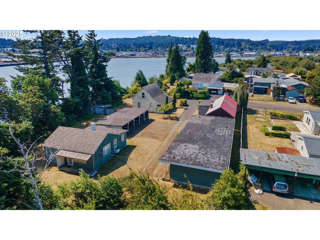 532 Limnell St, Coos Bay