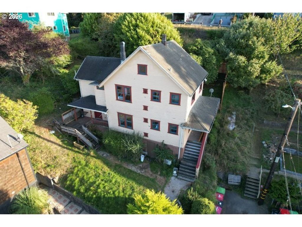152 Washington St, Astoria