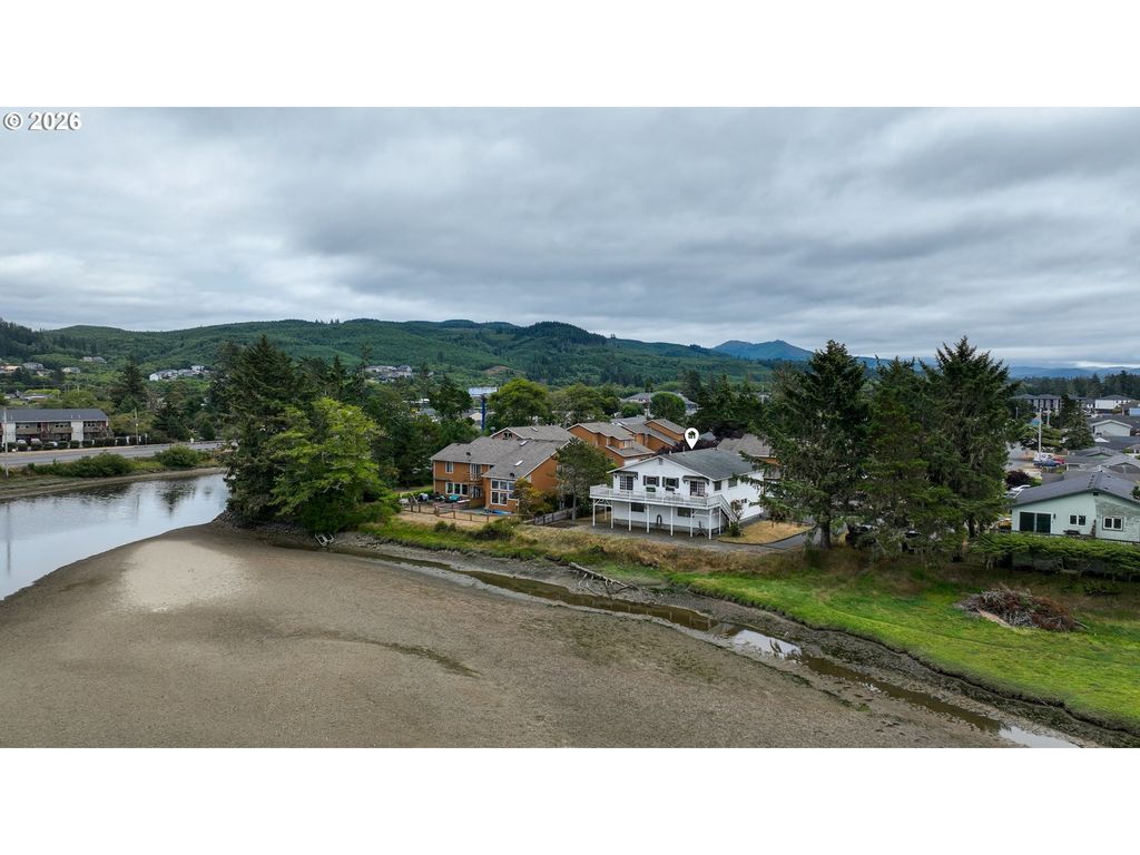 2549 Queen St, Seaside