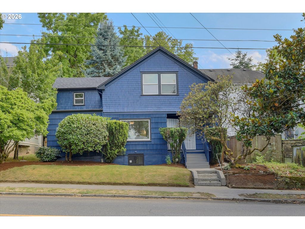 1712 Se Stark St, Portland