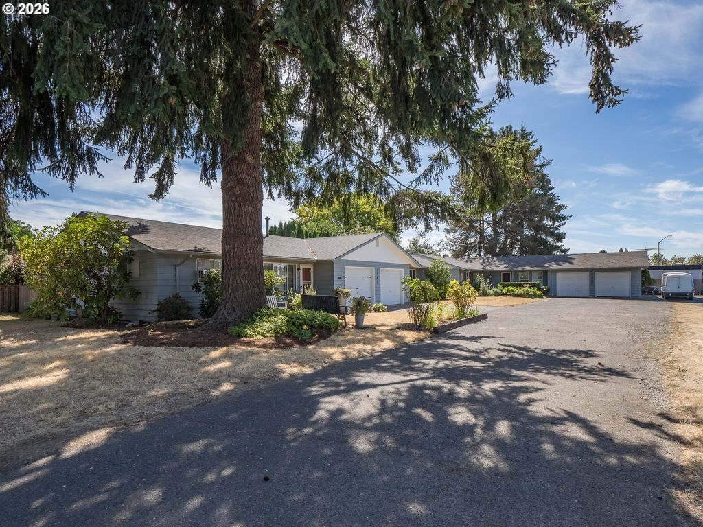 1540 Se Bush C And D St, Hillsboro