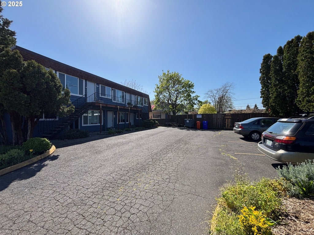 1525 Se 49th Ave, Portland