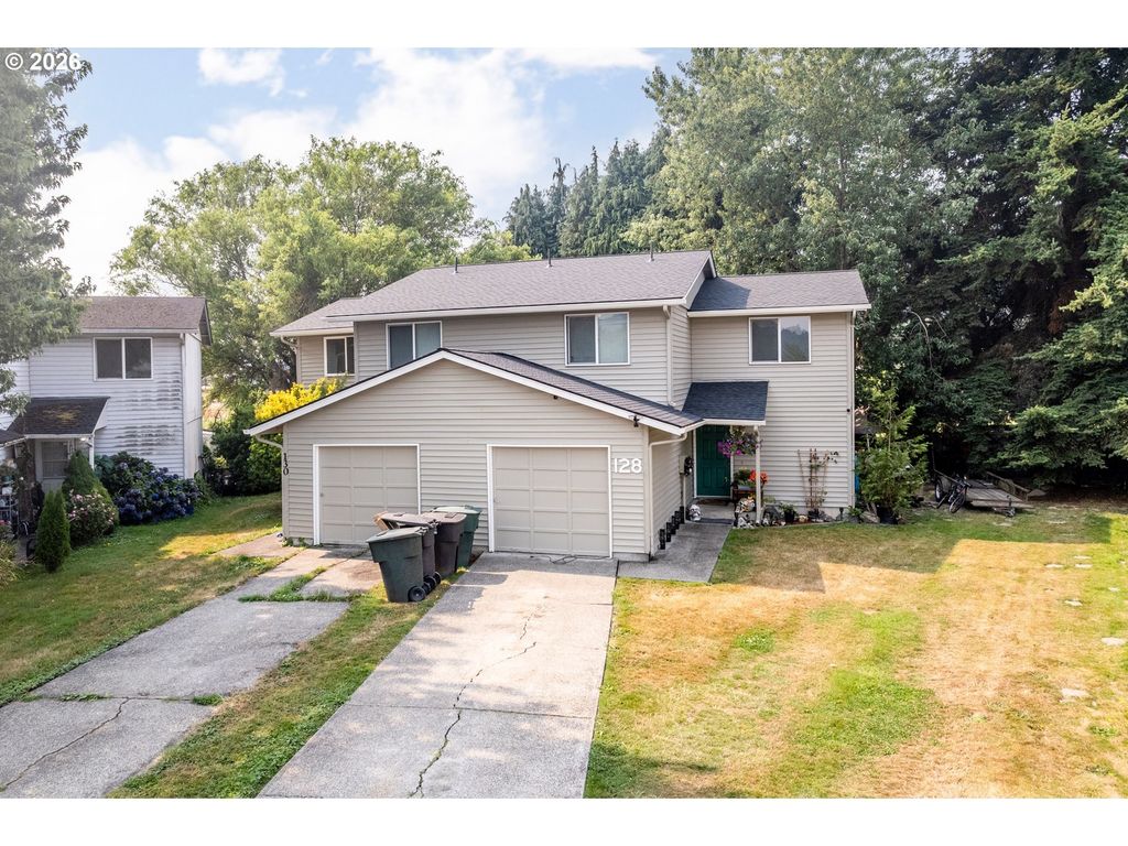 128 Cowan Ct, Longview