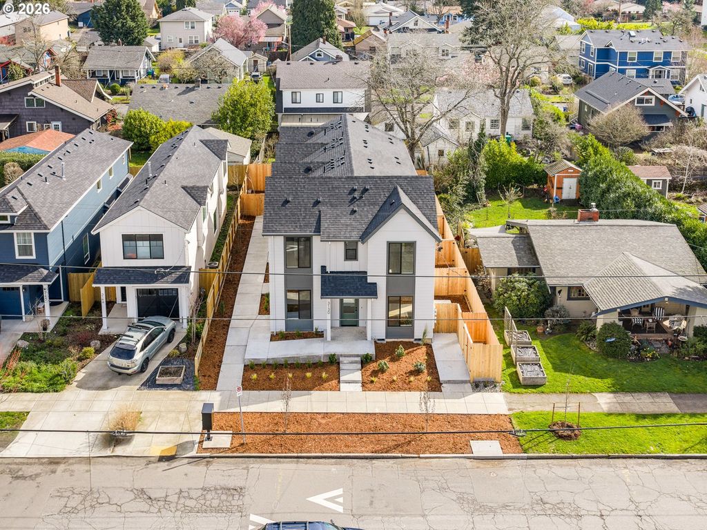 3138 Ne 72nd Ave, Portland