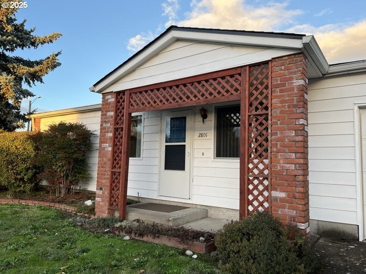 2801 Raleigh Ct Se, Albany