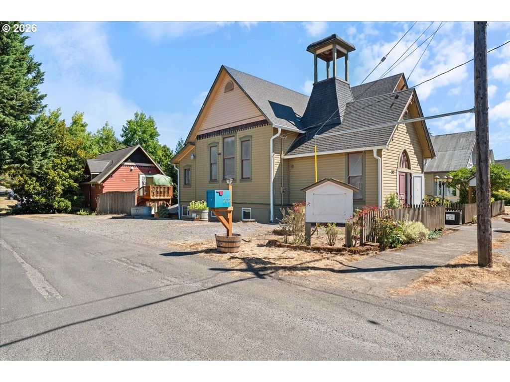 202 S 4th Ave, Ridgefield