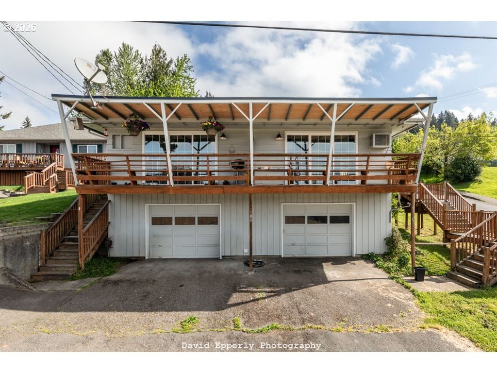 180 Ne 6th St, Clatskanie