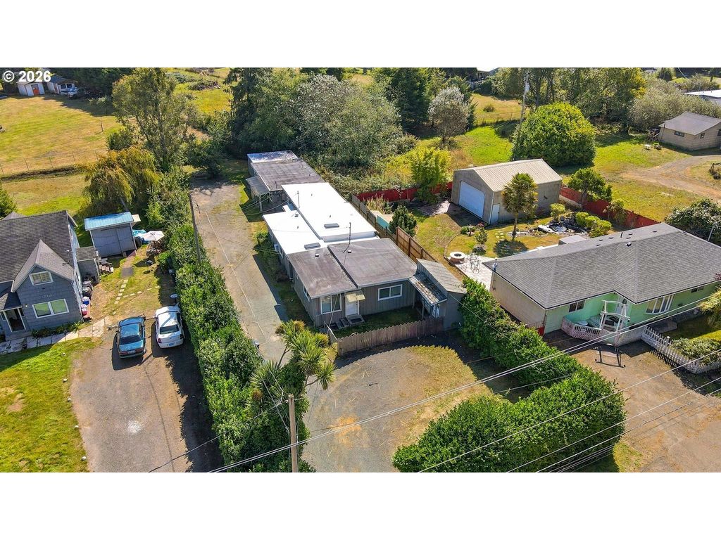 91500 Cape Arago Hwy, Coos Bay