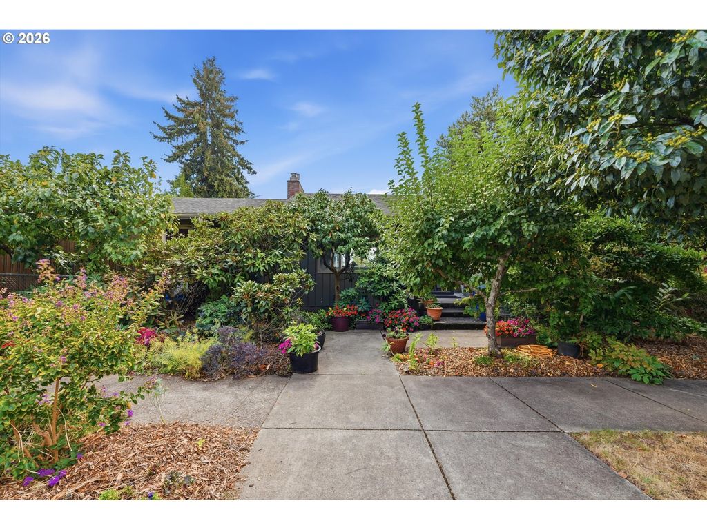 1803 E 6th St, Vancouver