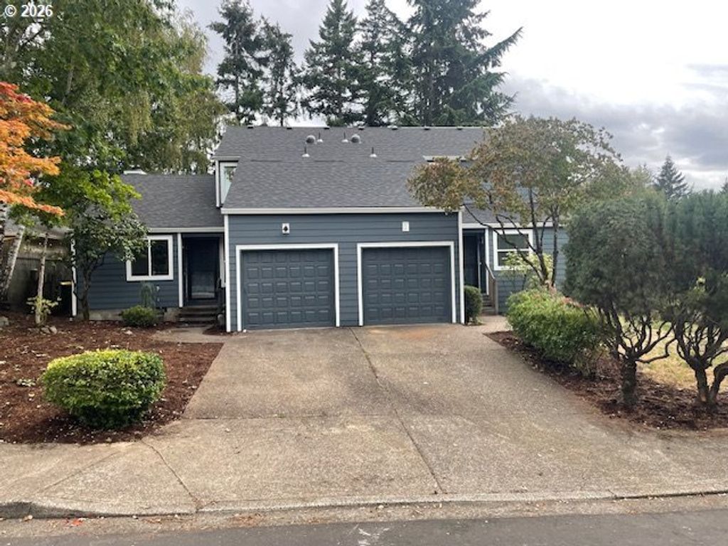 10232 Sw Crystal St, Beaverton
