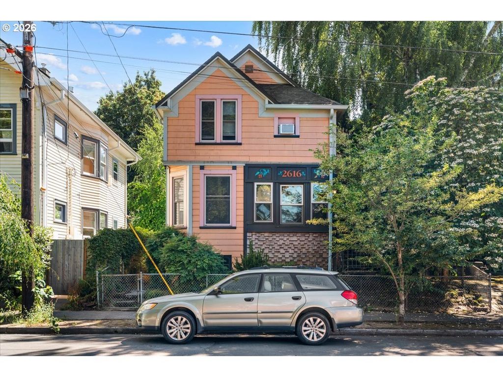 2616 Se Pine St, Portland