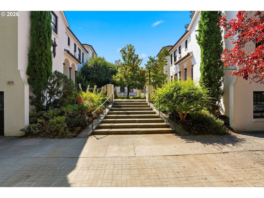 2250 Ne Flanders St 1, Portland