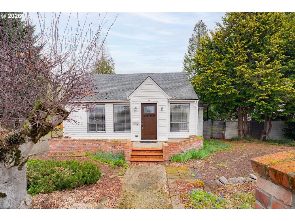 516 26th St, Washougal
