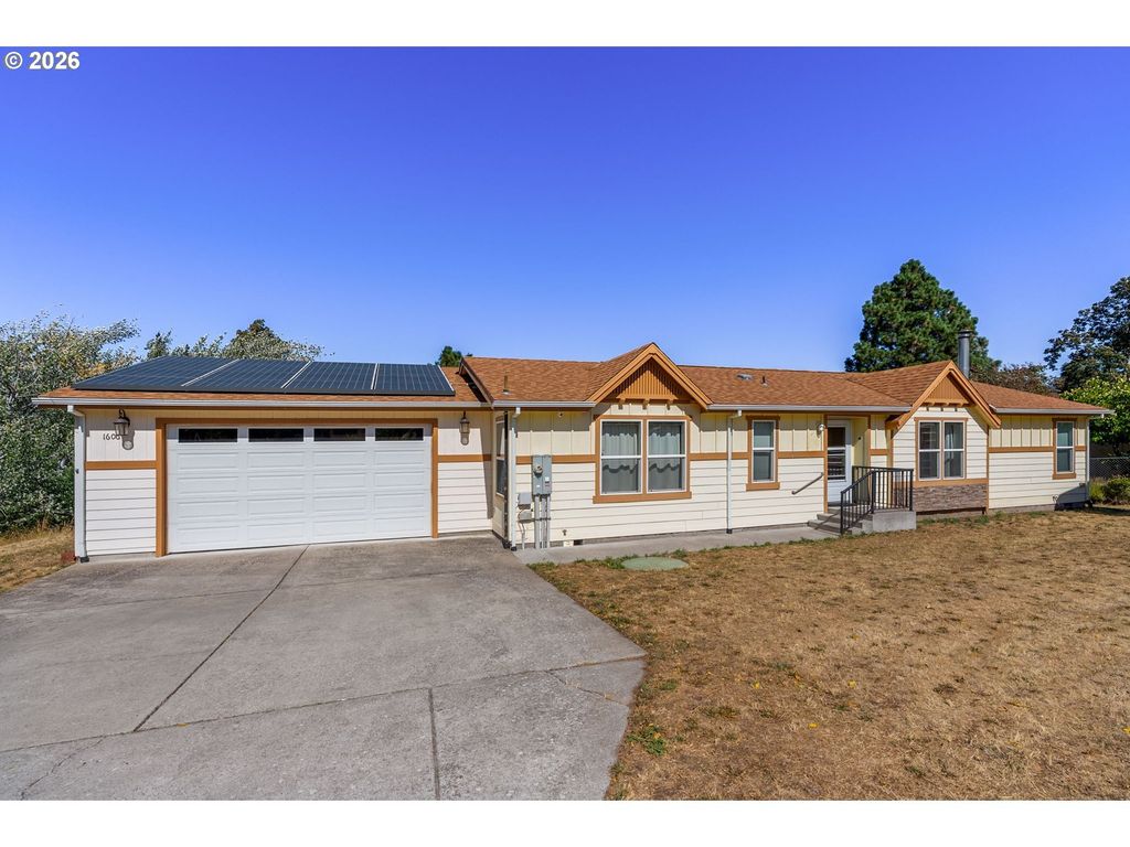 1606 Taylor Ave, Hood River