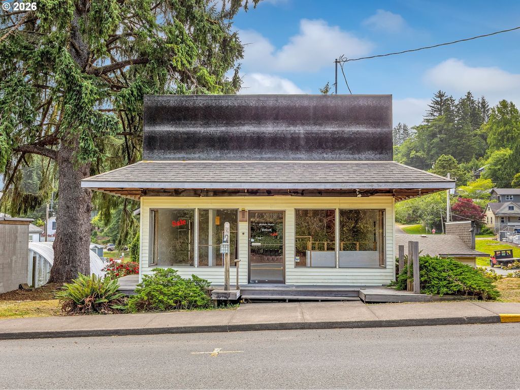 12905 Highway 101, Nehalem
