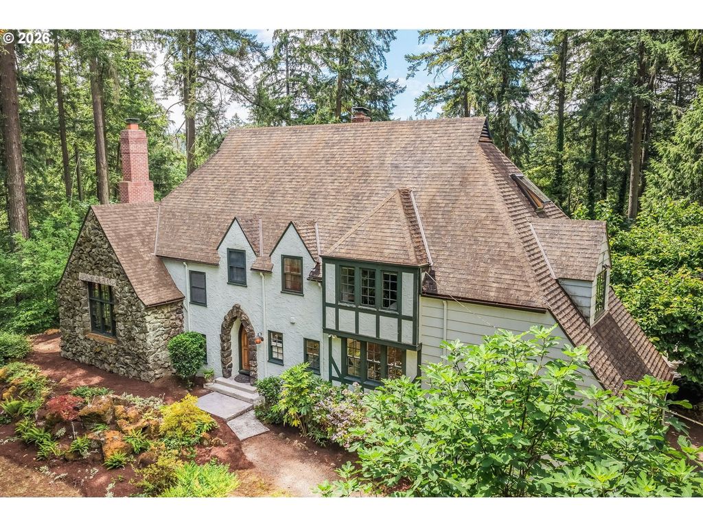 920 Fairway Rd, Lake Oswego