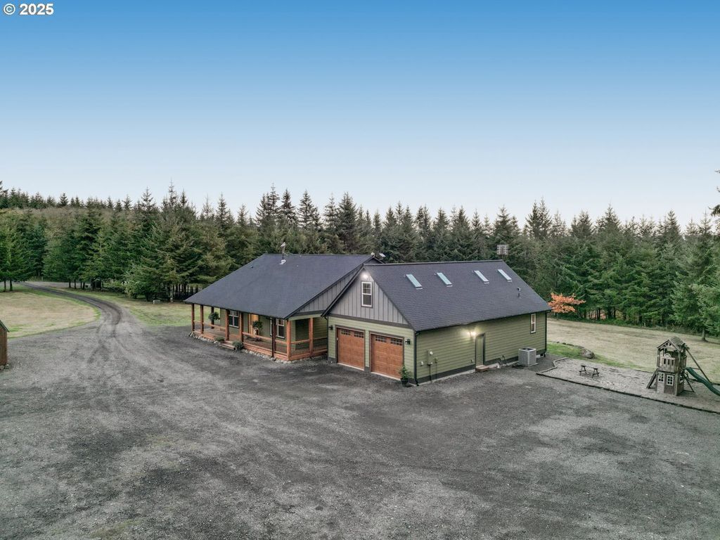 67391 Hollywood Rd, Deer Island