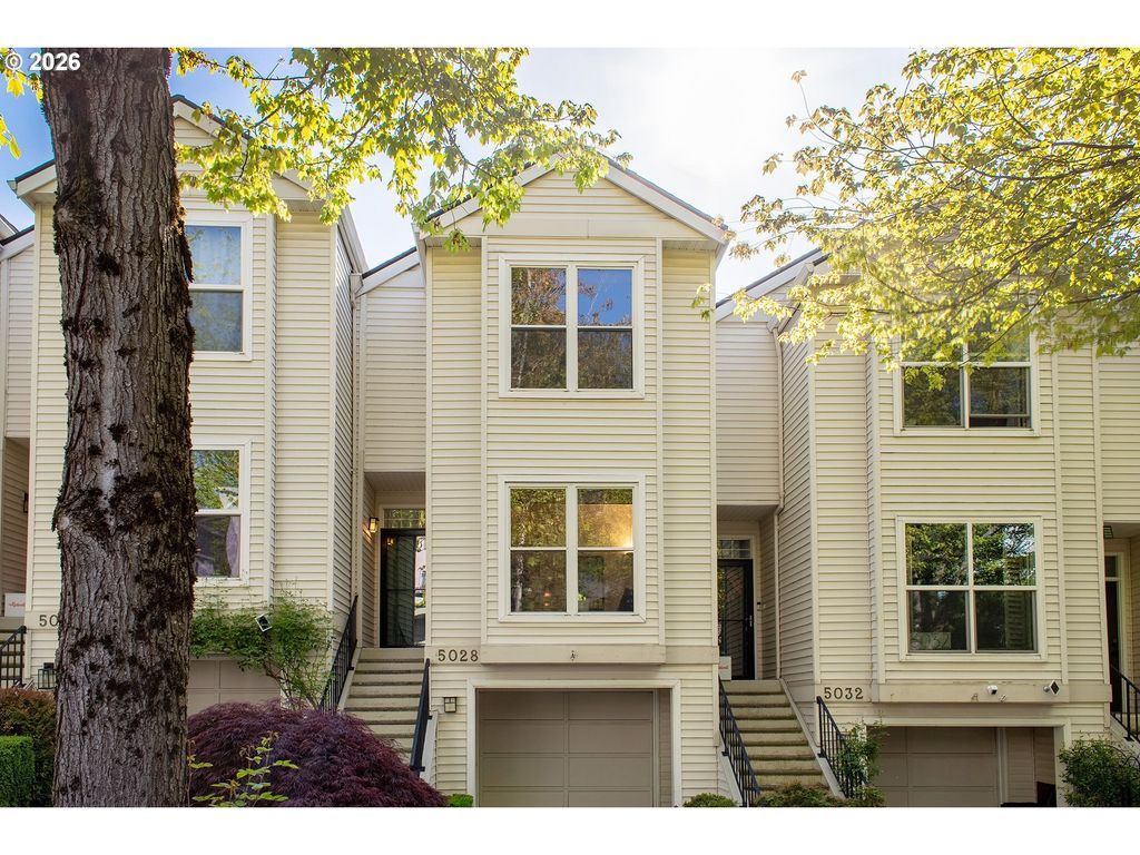 5028 Sw View Point Ter, Portland