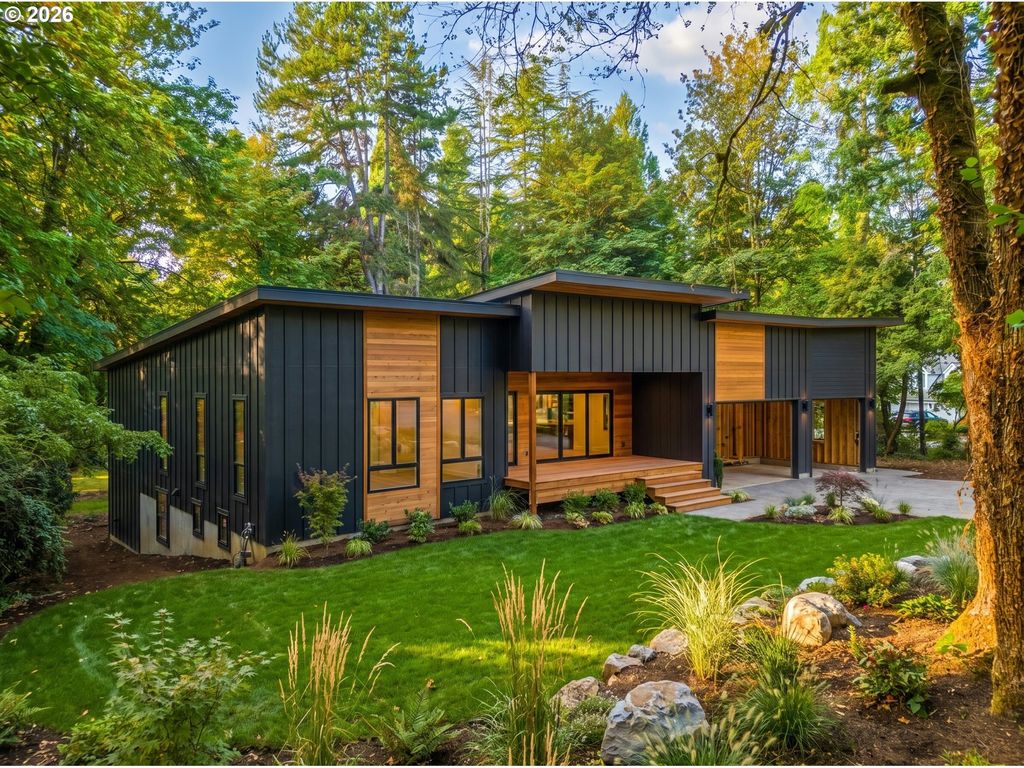 13248 S Iron Mountain Blvd, Portland