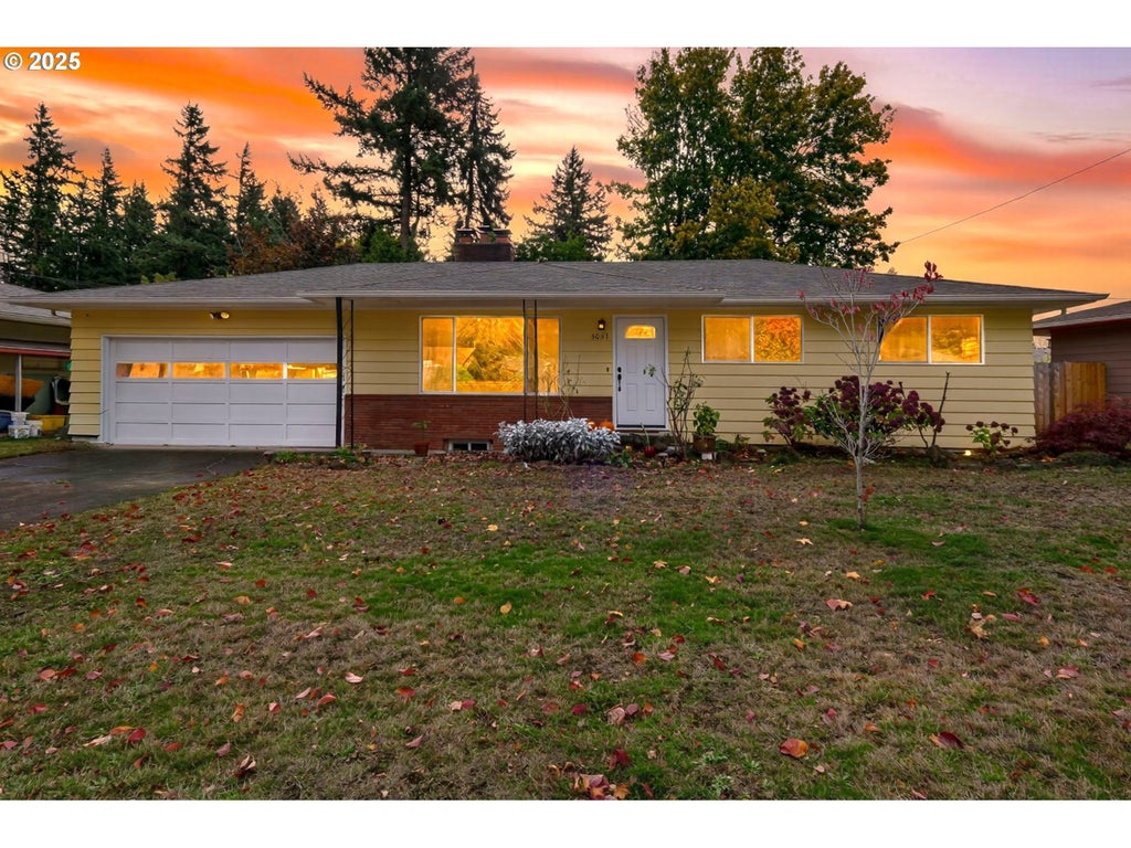 3051 Se 171st Dr, Portland