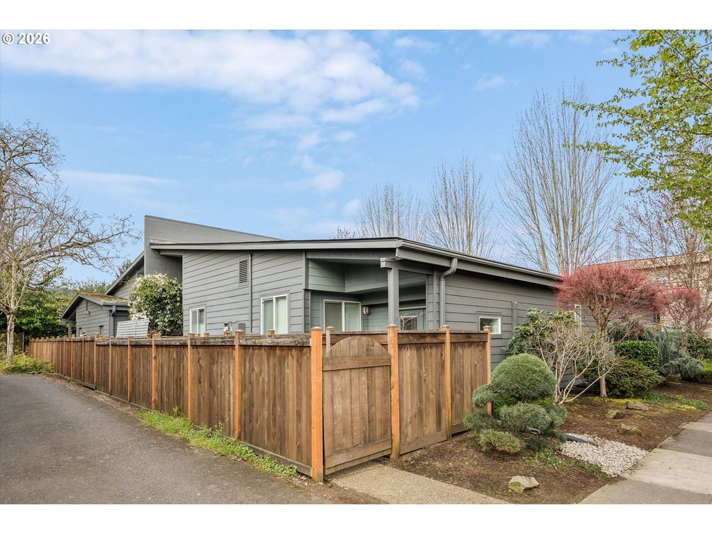 7232 N New York Ave 6, Portland