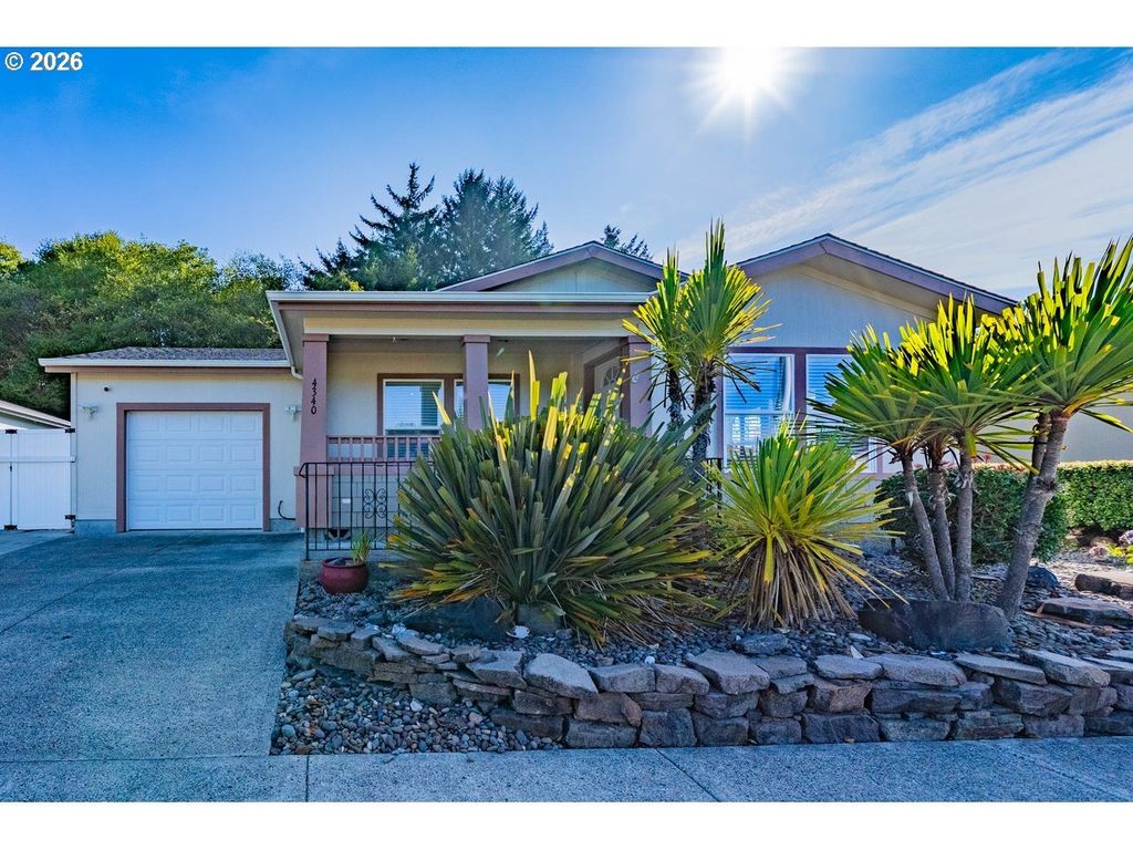 4340 Se Heron Loop, Lincoln City