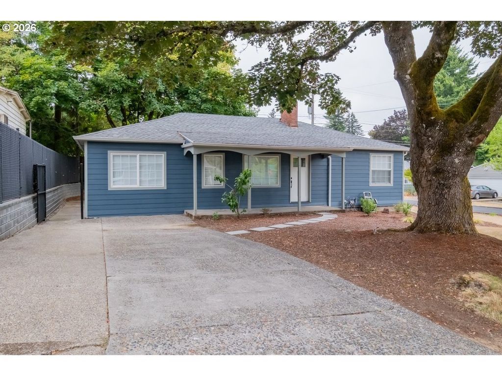 1009 Se 113th Ave, Portland