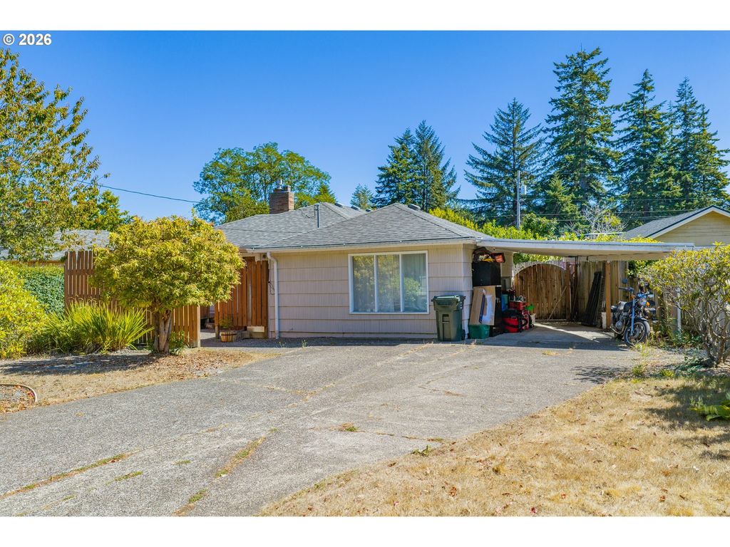 2157 Myrtle Ave, Coos Bay