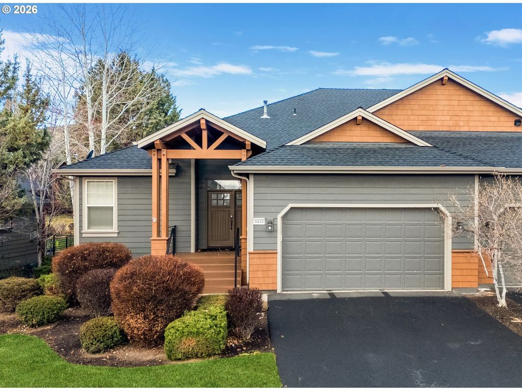 8433 Forest Ridge Loop, Redmond
