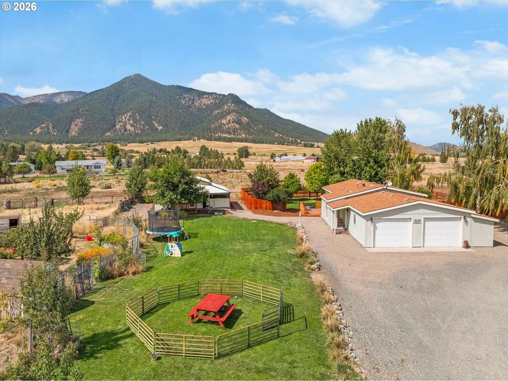 44214 Fuzzy Mullien Rd, Baker City